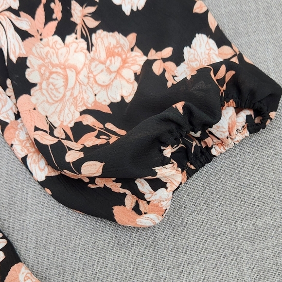 New York & Company Floral Print V Neck Blouse - Picture 5 of 9